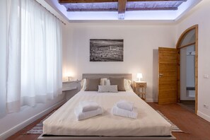 1 bedroom, iron/ironing board, WiFi, bed sheets - Santa Croce Place in Florence by Mmega (Firenze)