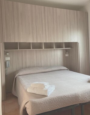 In-room safe, free WiFi, bed sheets - Hotel Villa Itala (Rimini)
