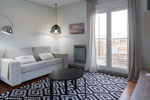 TV - MARRUBI - Basque Stay (San Sebastián/Donostia)