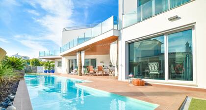 Modern Villa, amazing private pool