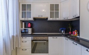 อพาร์ทเมนท์, 1 ห้องนอน | ครัวส่วนตัว | ตู้เย็นขนาดใหญ่, ไมโครเวฟ, เตาอบ, เตาประกอบอาหาร