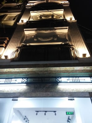 Front of property – evening/night