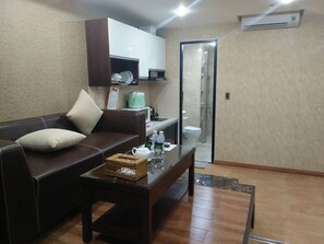 ทีวีจอแบน