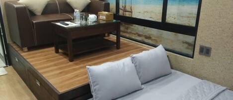 Standard Double Room | 1 bedroom, premium bedding, minibar, in-room safe