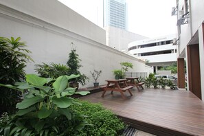 Garden - Greatwood Residence at Devonshire (Singapore)