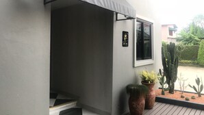 Exterior - Martin Place (Lampang)