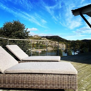 Terrace/patio - Villa with beautiful view over the bay, exciting mountains in the background (Orust)