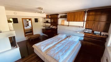 5 chambres, fer et planche Ă repasser, accĂšs Internet, draps fournis