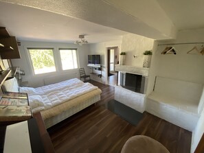 5 Schlafzimmer, Bügeleisen/Bügelbrett, Internetzugang, Bettwäsche