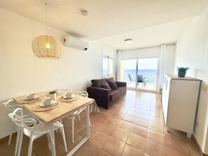 Dining - 5. Wonderful sea views with communal pool (Roses)