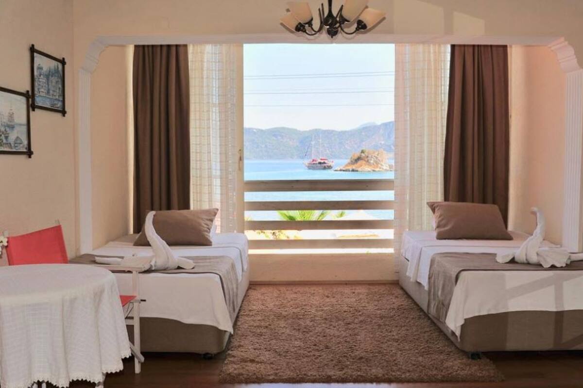 In-room safe, free WiFi
