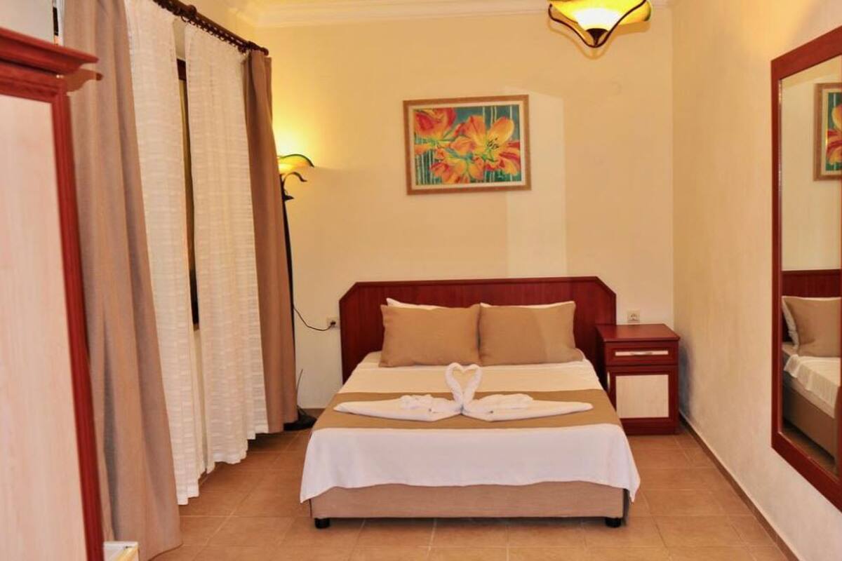 In-room safe, free WiFi