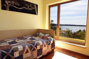 مكواة/لوح كي وواي فاي مجانًا وملاءات أسرّة