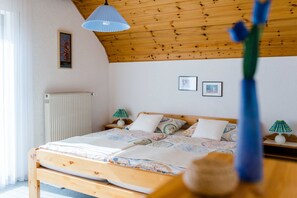 2 bedrooms, in-room safe, iron/ironing board, travel cot
