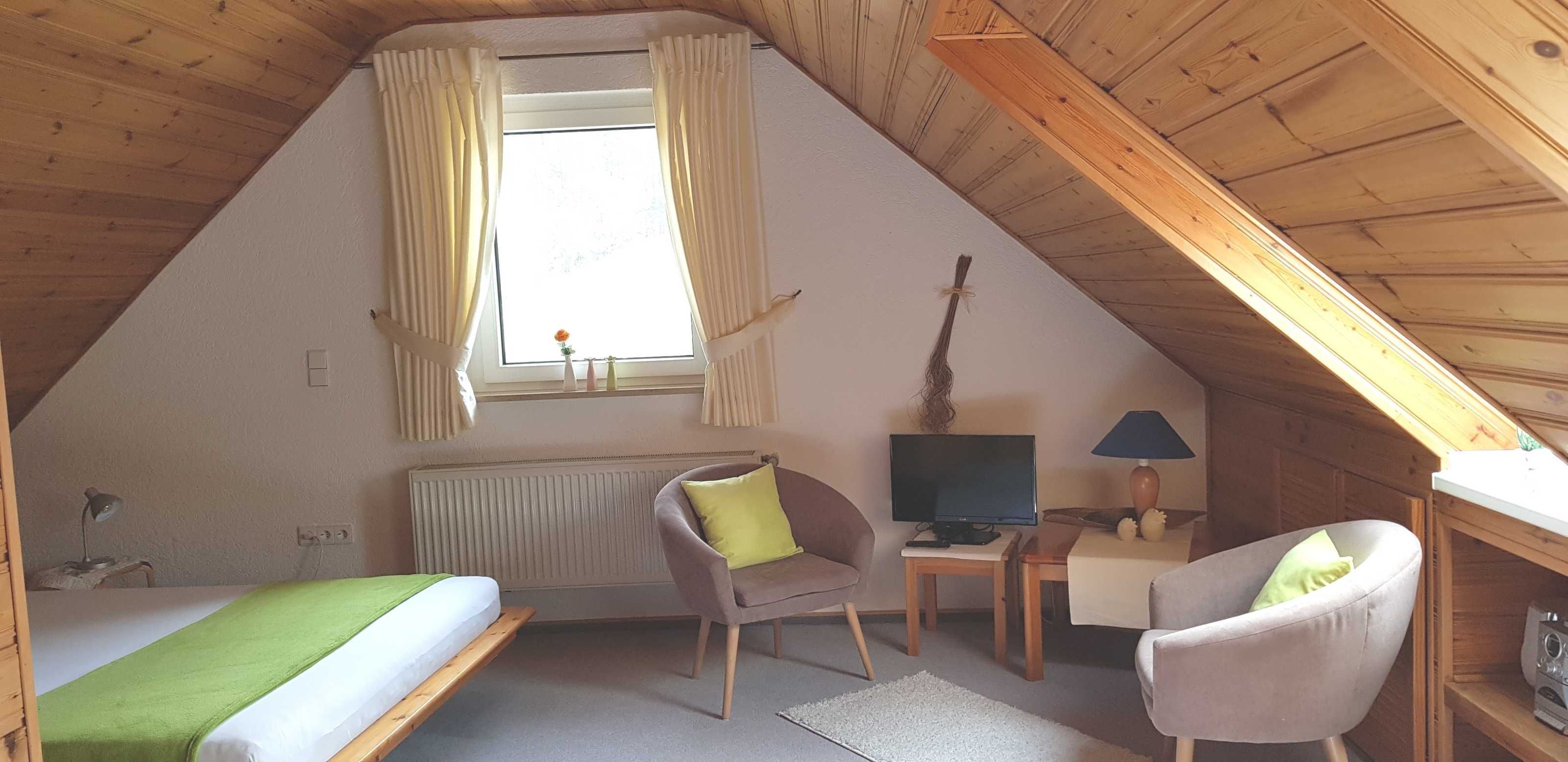 2 Schlafzimmer, Zimmersafe, Bügeleisen/Bügelbrett, Reisekinderbett
