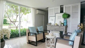 Khu tiếp khách ở sảnh