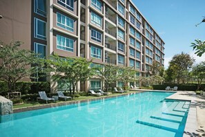 Outdoor pool - Baan Peang Pleon Hua Hin Condo (Hua Hin)