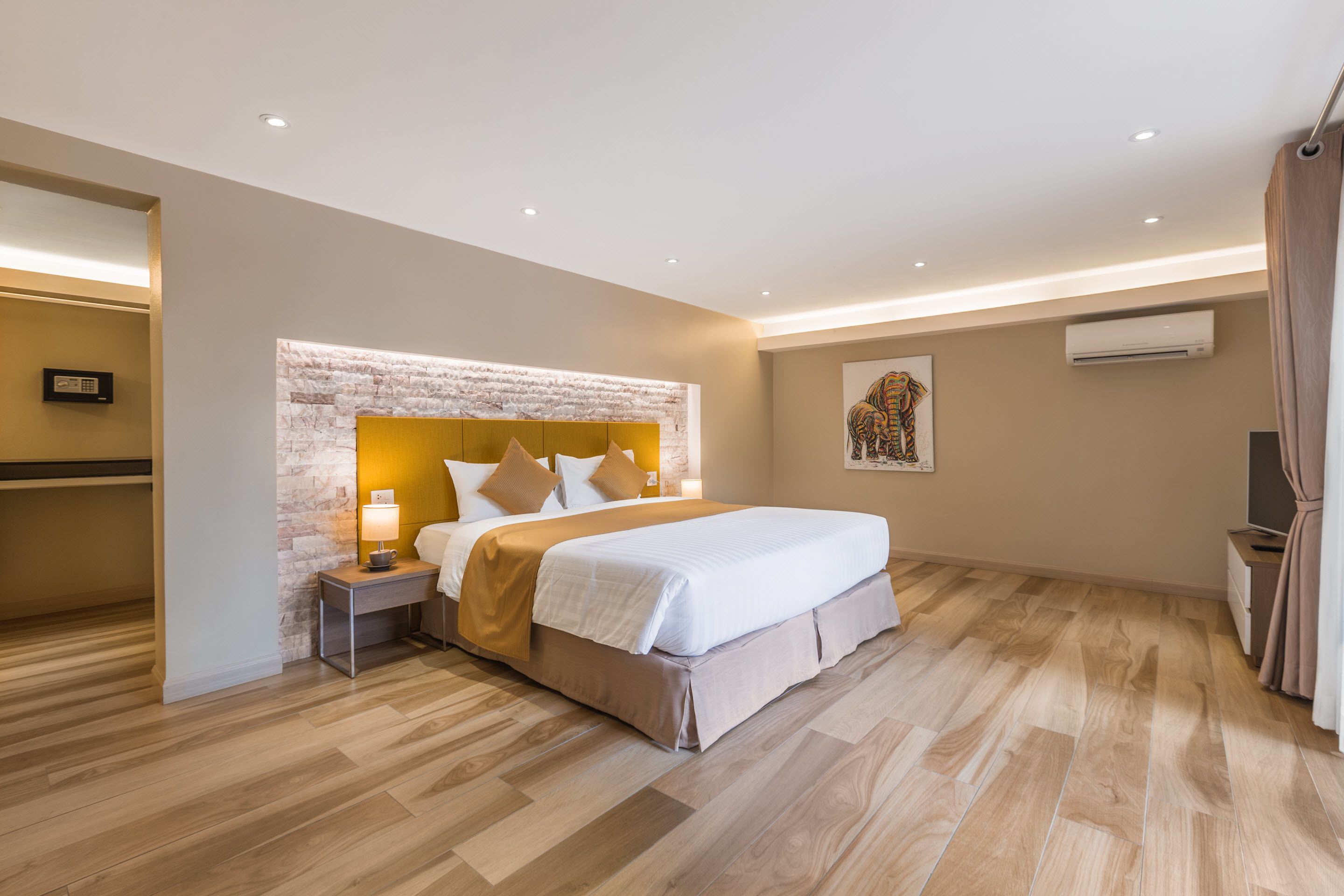 Deluxe Villa, 2 Bedrooms, Pool View, Beachside | 2 bedrooms, premium bedding, in-room safe, desk