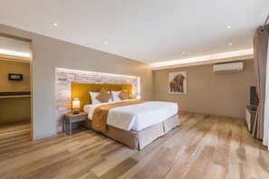 Deluxe-huvila, 2 makuuhuonetta, näköala uima-altaalle, rannalla | 2 makuuhuonetta, ylelliset vuodevaatteet, tallelokero huoneessa