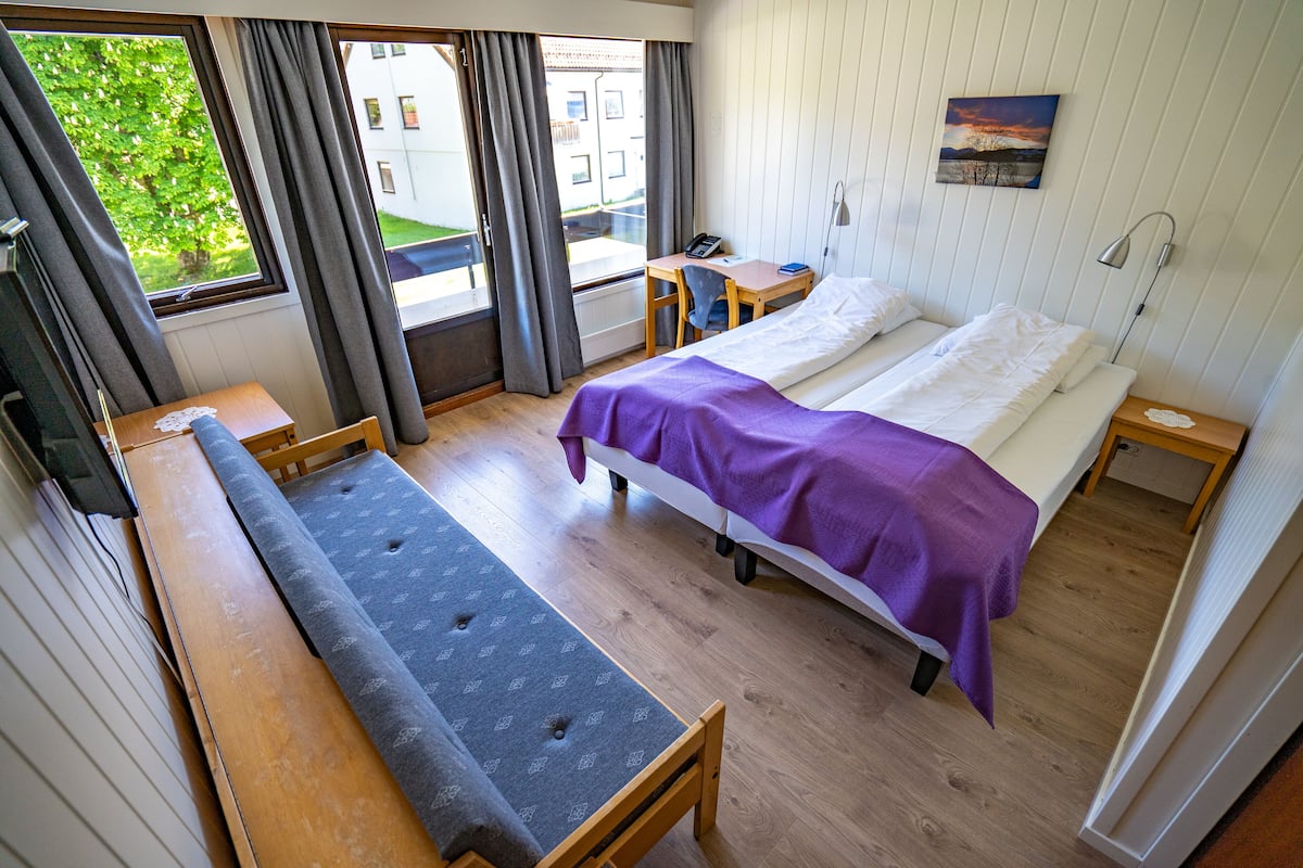 Standard Triple Room | 1 bedroom, pillow-top beds, desk, laptop workspace