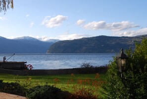 Kahden hengen standard-huone (kaksi sänkyä) | 1 makuuhuone, pillowtop-patjalliset sängyt, työpöytä