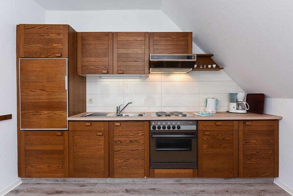 Fridge, oven