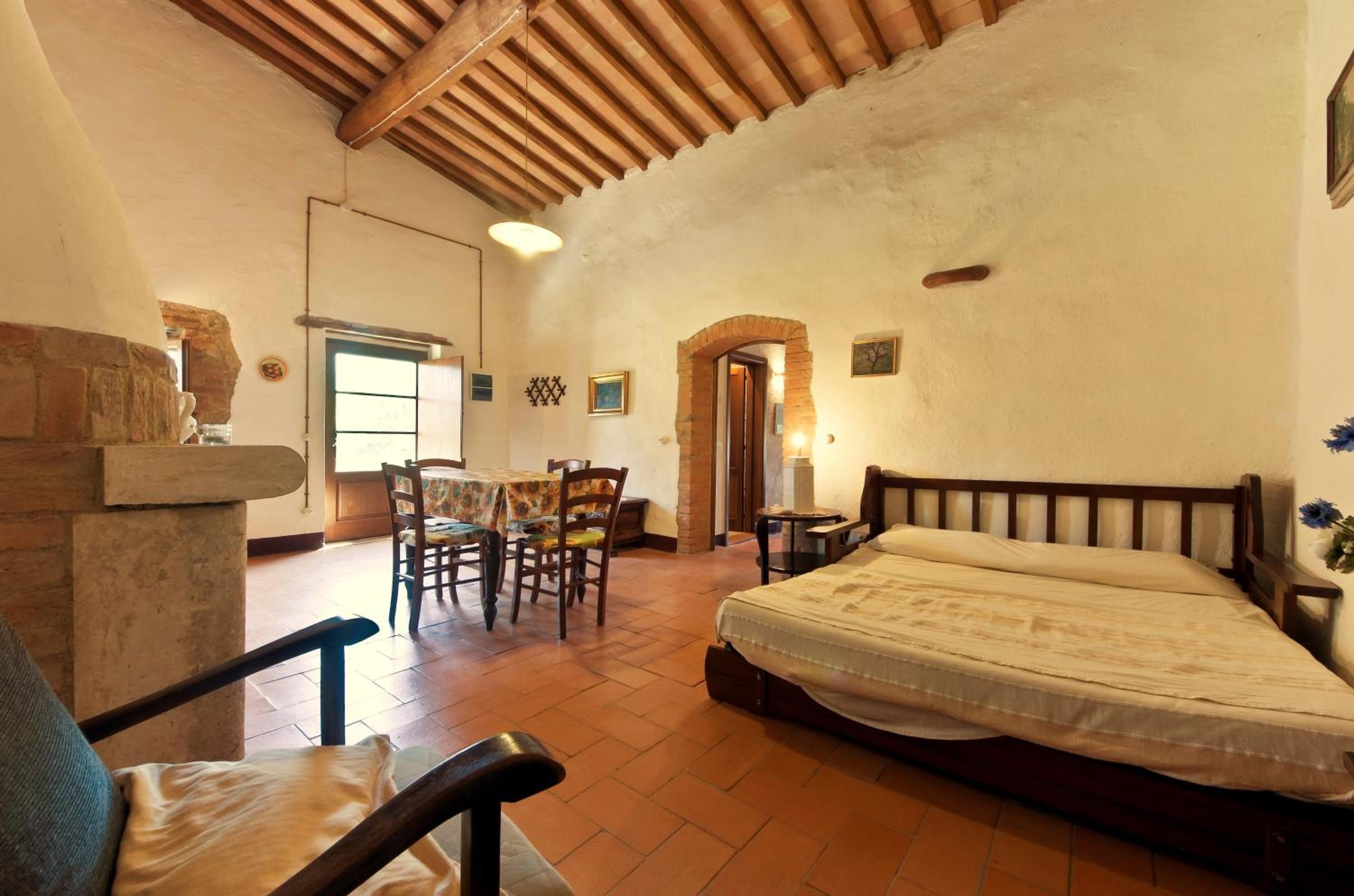 1 camera, insonorizzazione, Wi-Fi gratuito, con arredamento individuale