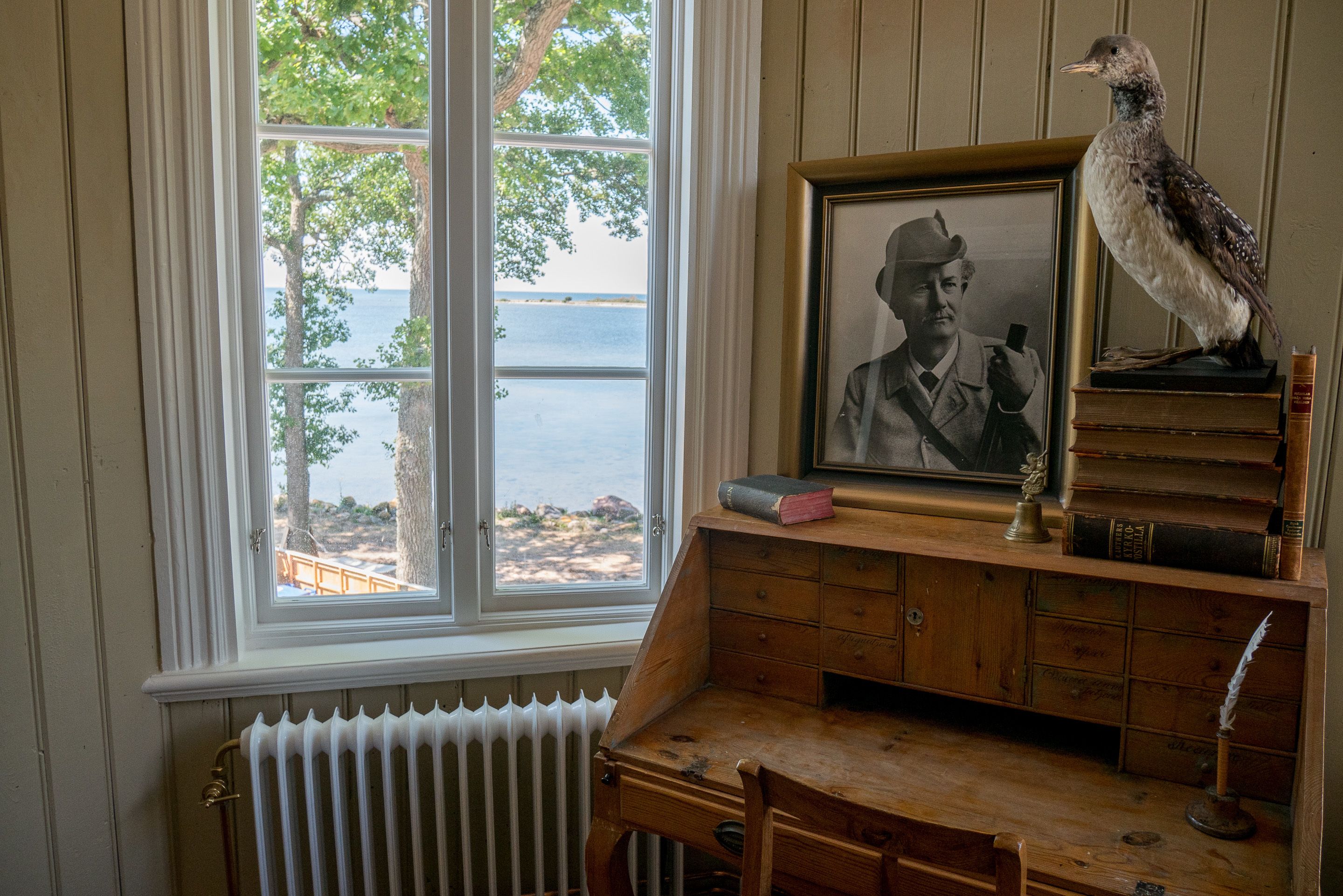 suite, sea view, tower | iron/ironing board