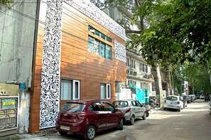 Free self parking - Orania B&B (New Delhi)