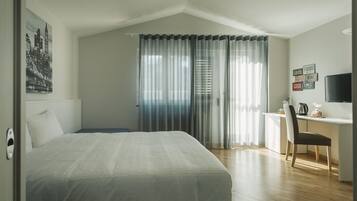 Standard Triple Room, Ensuite