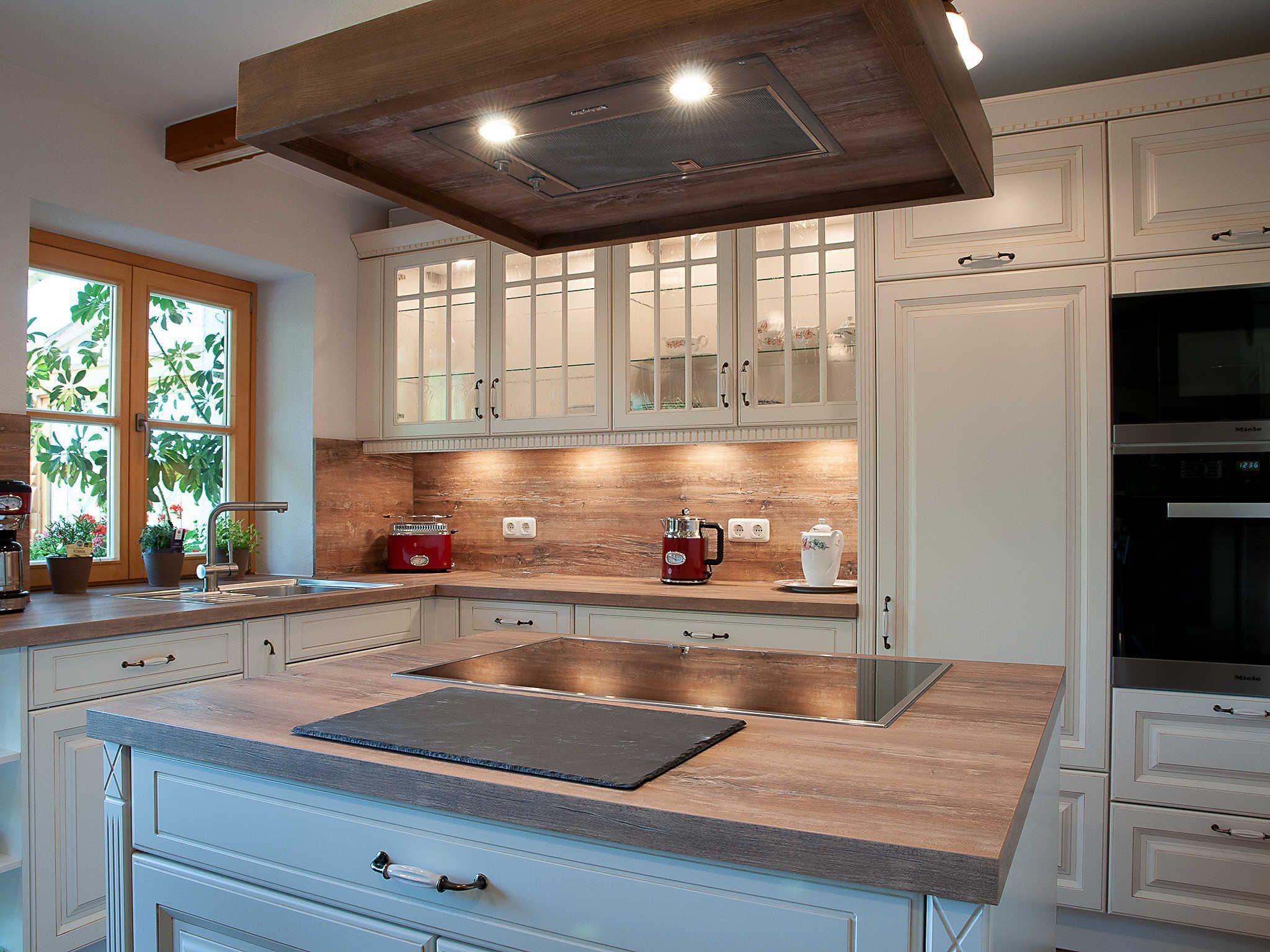 Réfrigérateur, micro-ondes, four, lave-vaisselle