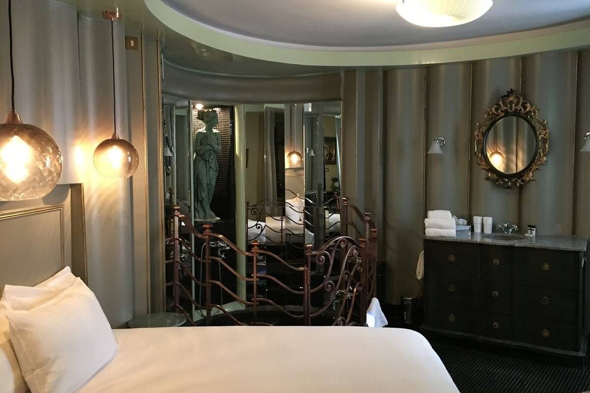 Premium bedding, blackout drapes, soundproofing