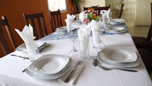 Restaurant - Complexe Anouanze (Abidjan)