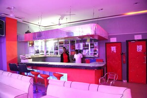 Bar (en el alojamiento)