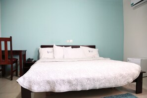 Free WiFi, wheelchair access - Complexe Anouanze (Abidjan)