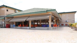 Exterior - Complexe Anouanze (Abidjan)