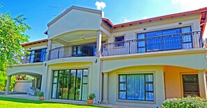 Exterior - Jeanette's Villa at Westlake (Hartbeespoort)
