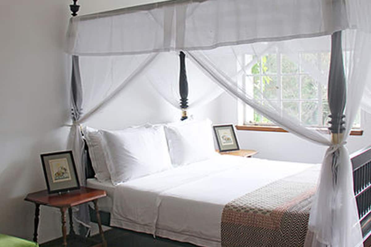 Premium bedding, individually decorated, individually furnished, desk