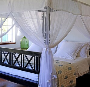 Premium bedding, individually decorated, individually furnished, desk
