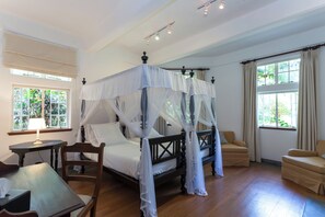 Bathroom - The Planters House (Koslanda)