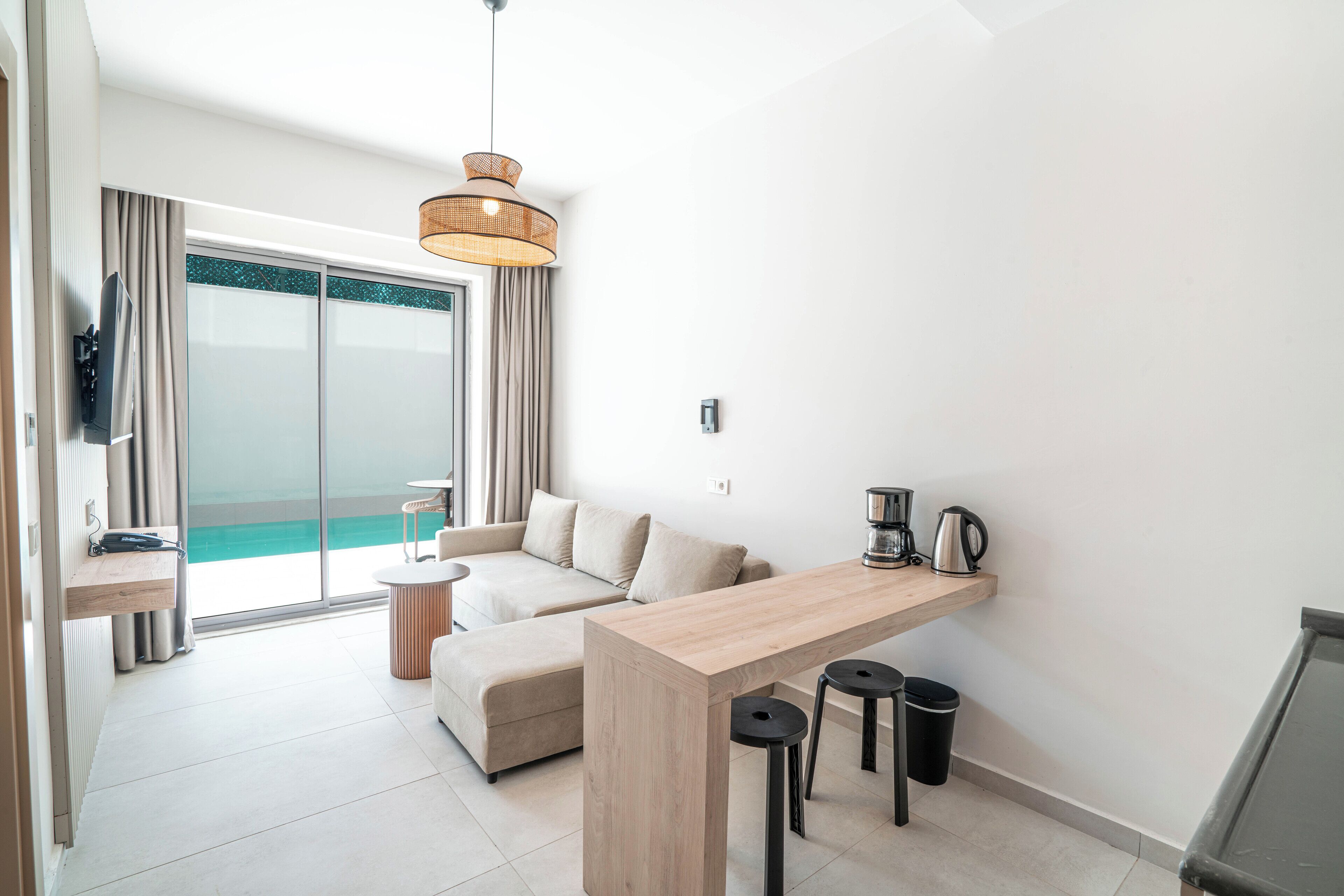 elite suite | 1 bedroom, premium bedding, minibar, in-room safe