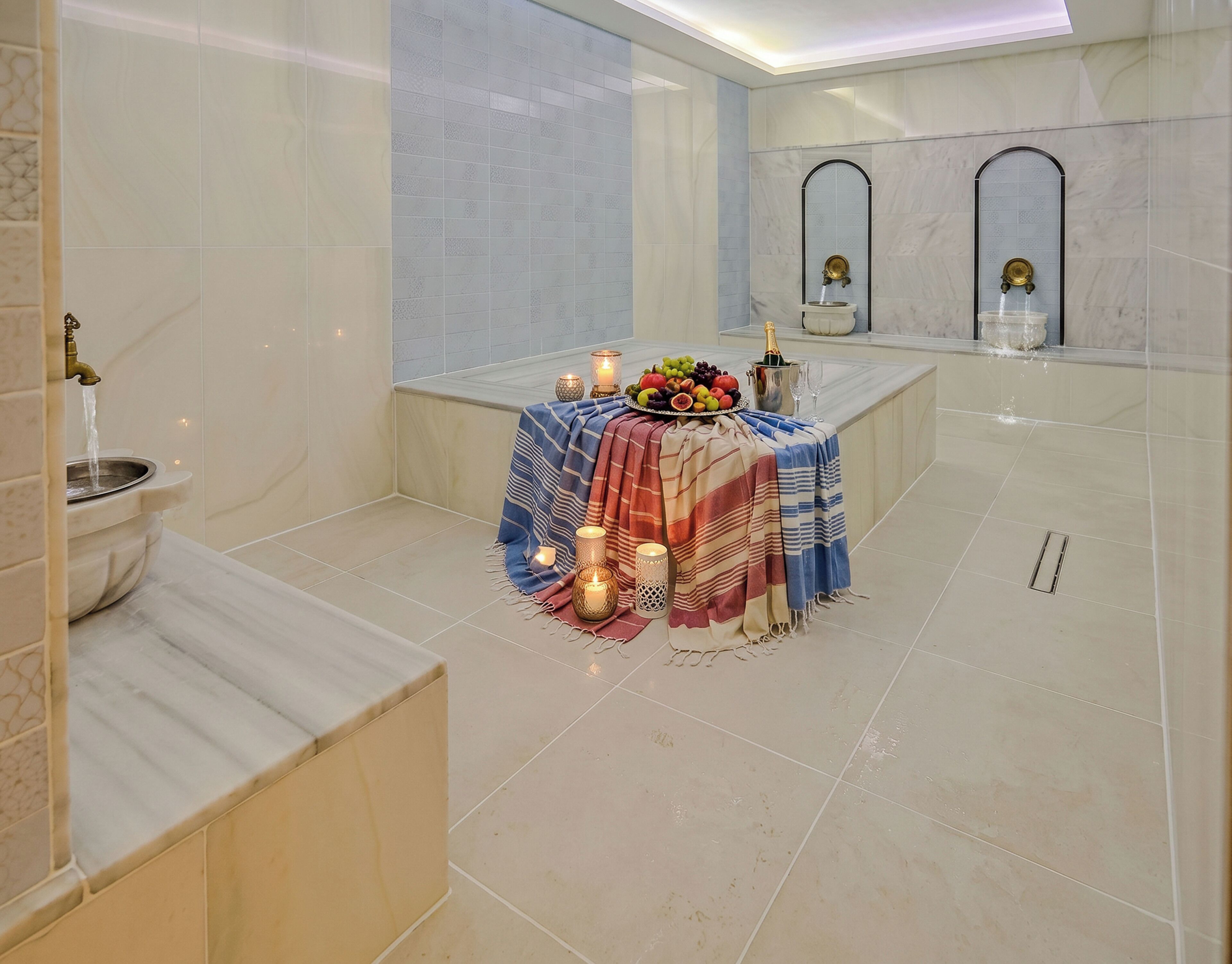 Photo - Victoria Princess Hotel