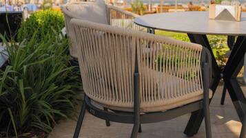 Beach nearby, free beach shuttle, free beach cabanas, sun loungers