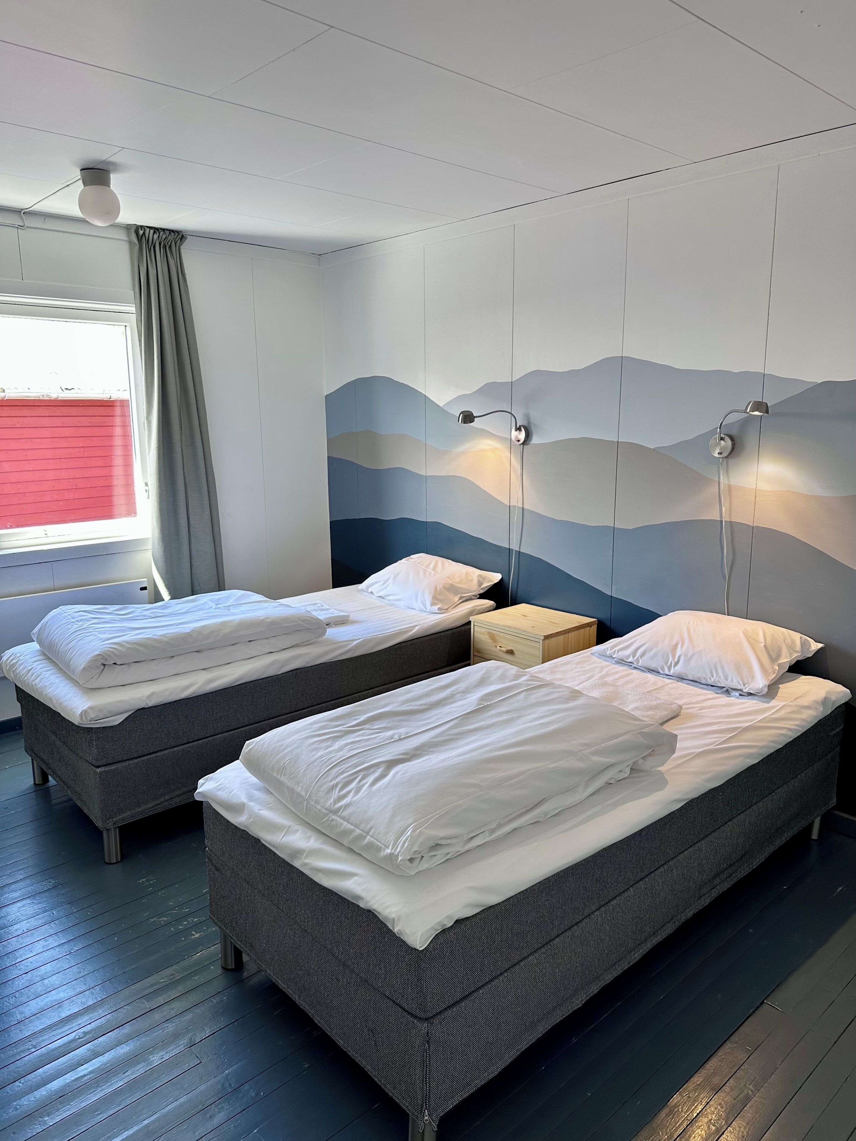 Economy Room, 2 Single Beds, Shared Bathroom | Pillow-top beds, iron/ironing board, free WiFi