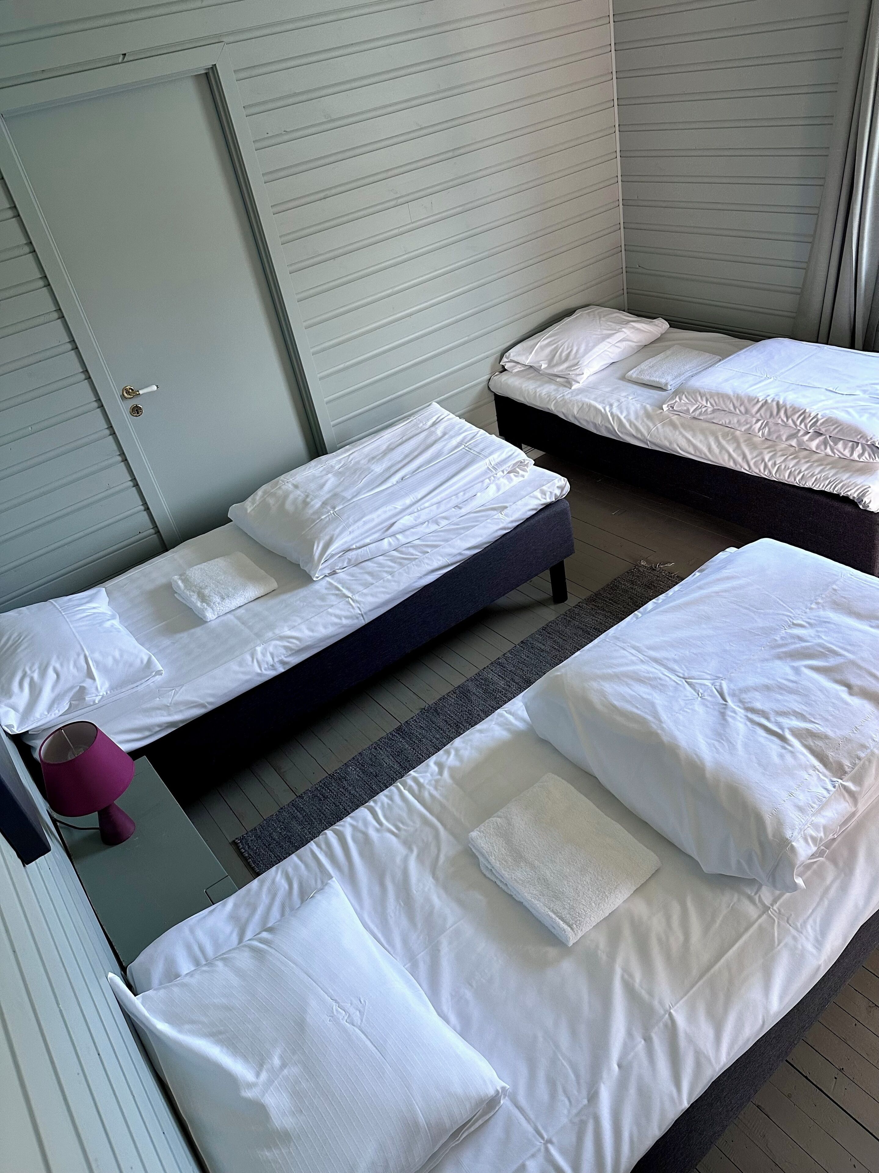 Comfort Apartment, 2 Bedrooms, Kitchen, Ocean View (Aksel) | Pillow-top beds, iron/ironing board, free WiFi