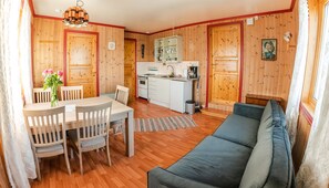 Fridge, oven, stovetop, coffee/tea maker