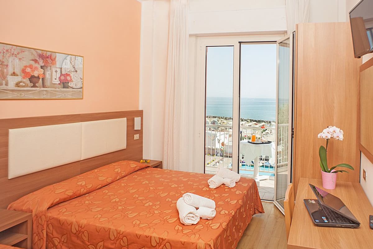 In-room safe, desk, cribs (surcharge), WiFi (free)