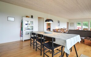 Dining - Nice home in Knebel with house sea view (Knebel)