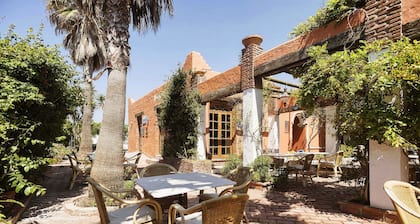 Hotel Madreselva