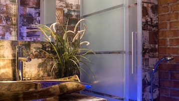 Economy-Doppelzimmer | Badezimmer